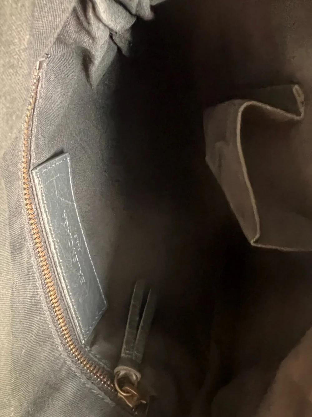 Balenciaga Motocross Agneau Classic Flat Crossbody Bag - Picture 9 of 15